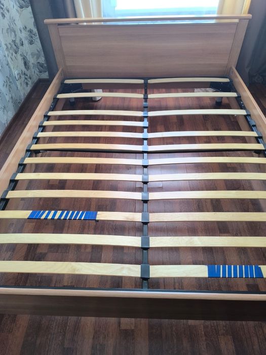 Кровать срочно продаем