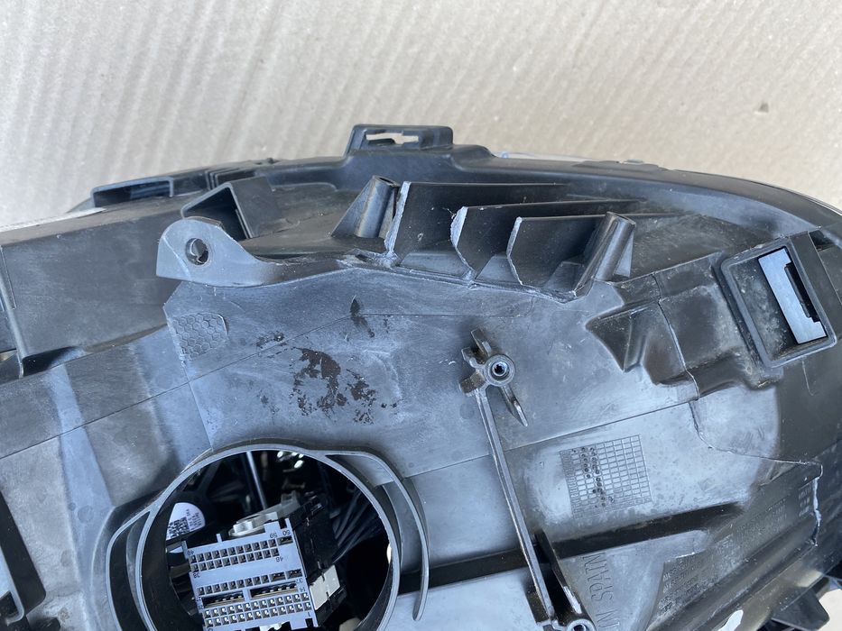 Far dreapta Mini Cooper F56 LCi : 2018-2020