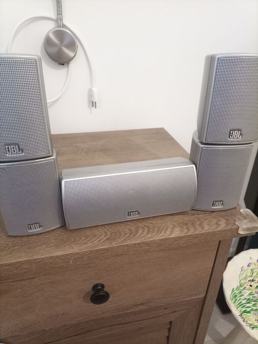 Vând boxe JBL originale