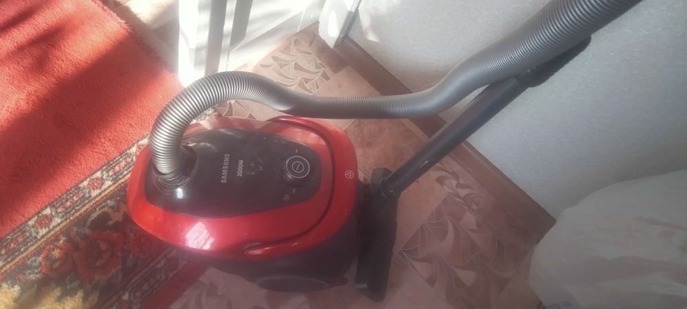 Продам пылесос на запчасти