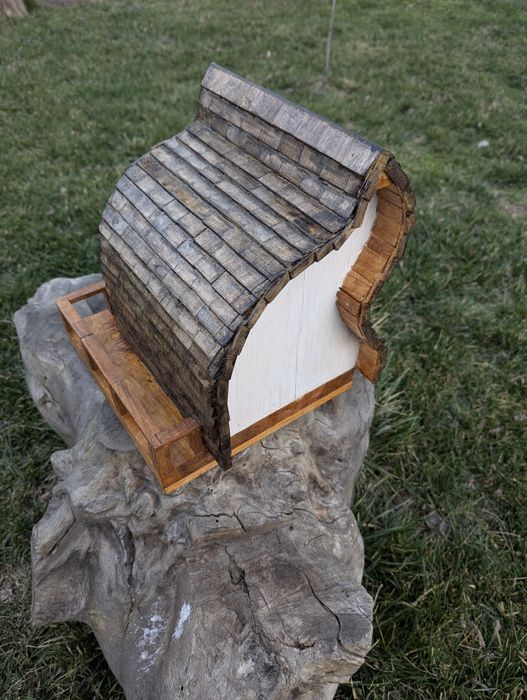 Căsuța păsărele de grădină.