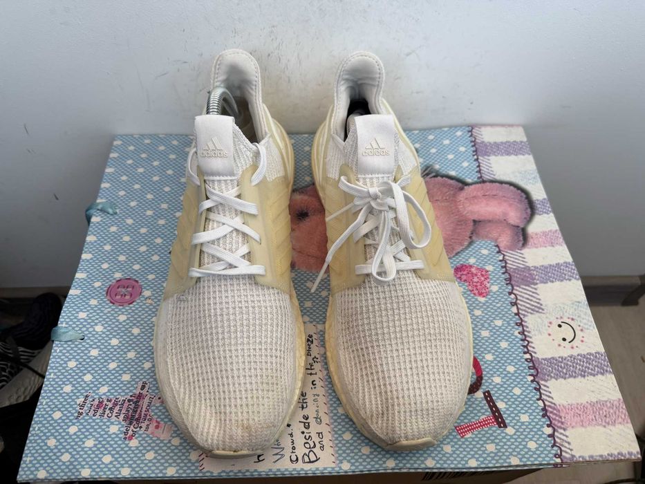 adidas UltraBoost 19''оригинални маратонки 44 номер