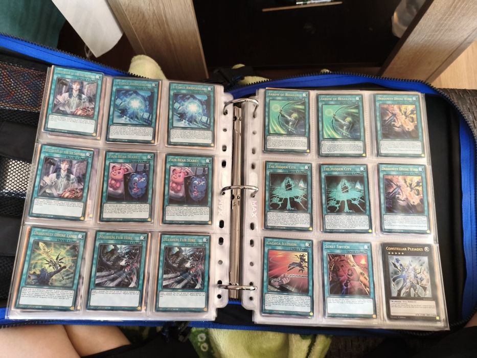 Yu gi oh карти много