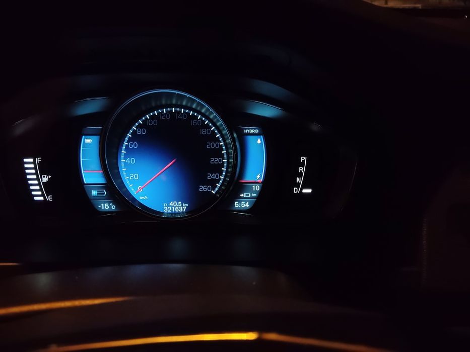 VOLVO V60 2014 — imagine 3