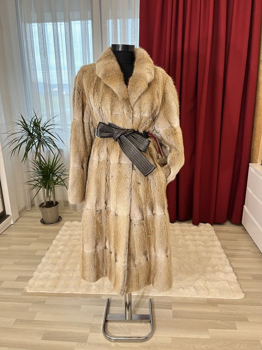 Haina lunga din blana naturala de bizam marime M/L