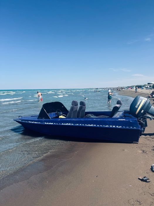 Продам лодку казанка 5м3 с доками
