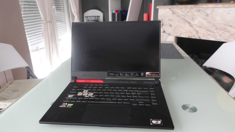 ROG Strix G15 NVIDIA GeForce 3050 AMD Ryzen 7 4800H 16GB RAM 1TB