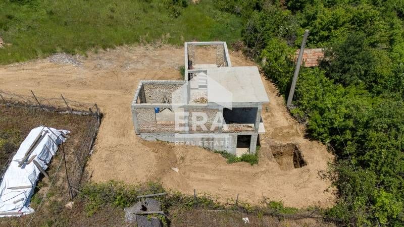 Продава се Къща в Варна, м-т Боровец - юг - 92 кв.м за 721 €/кв.м - Снимка #1