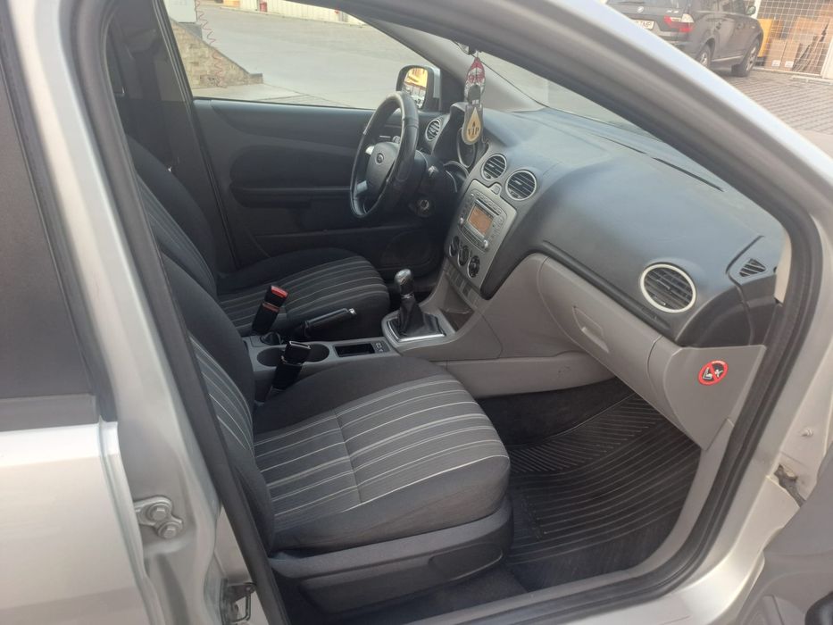 Ford Focus 2 an fab 2011 motor 1.6d euro5 bine intretinut