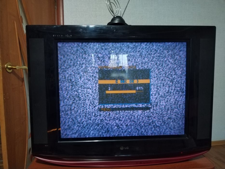 Продам телевизор LG