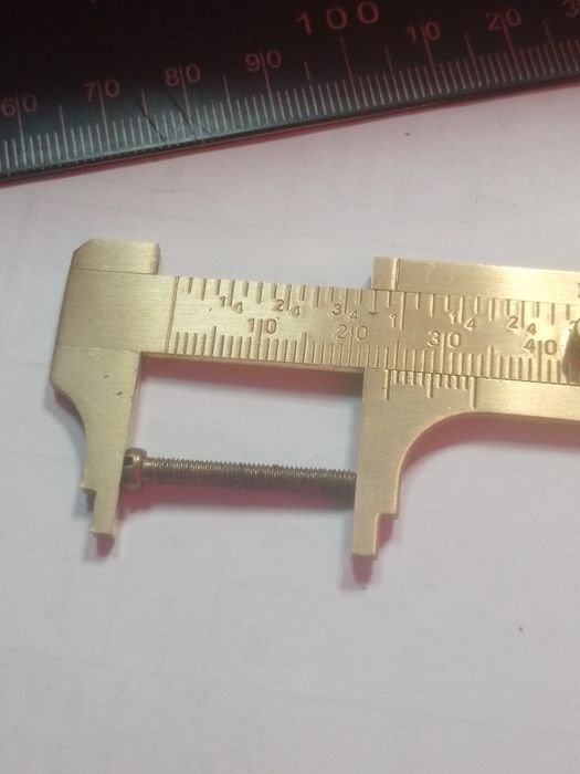 Болты, латунь.             .