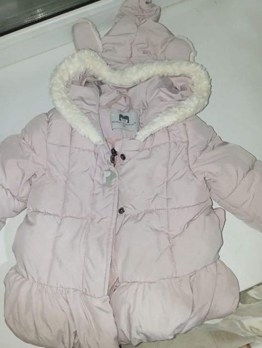 Продам курточку для девочки