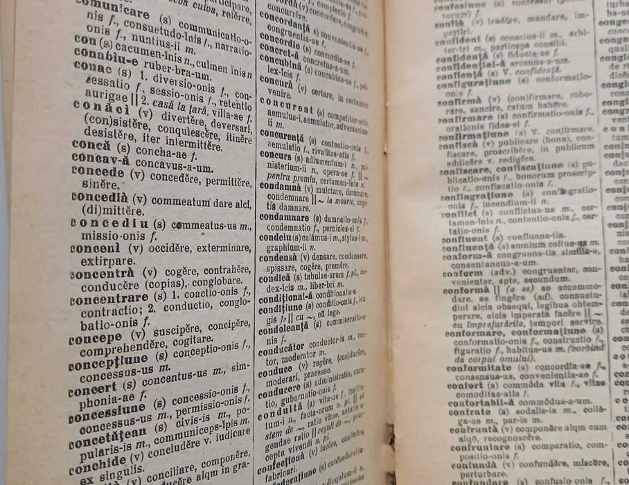 Dicționar român-latin întocmit de M Stăureanu, ediție școlară, 1924, Craiova