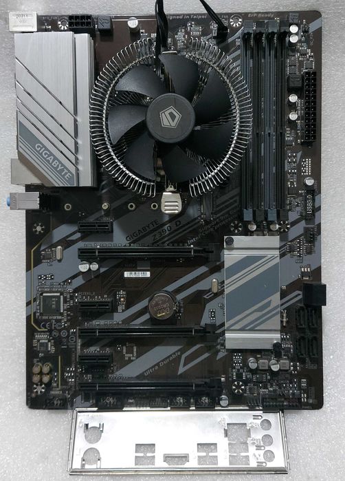 KIT i5 9600KF 3.7GHz + GIGABYTE Z390 D + Cooler IdCooling