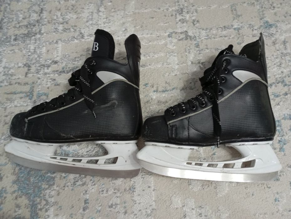 Коньки  41 размер