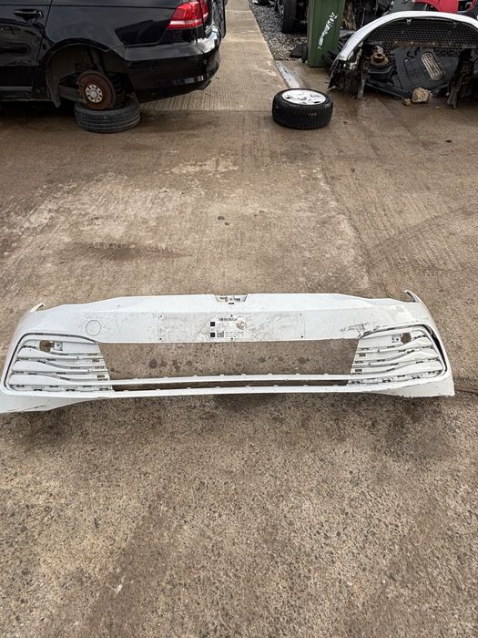 предна броня за vw golf8 5H0807221H