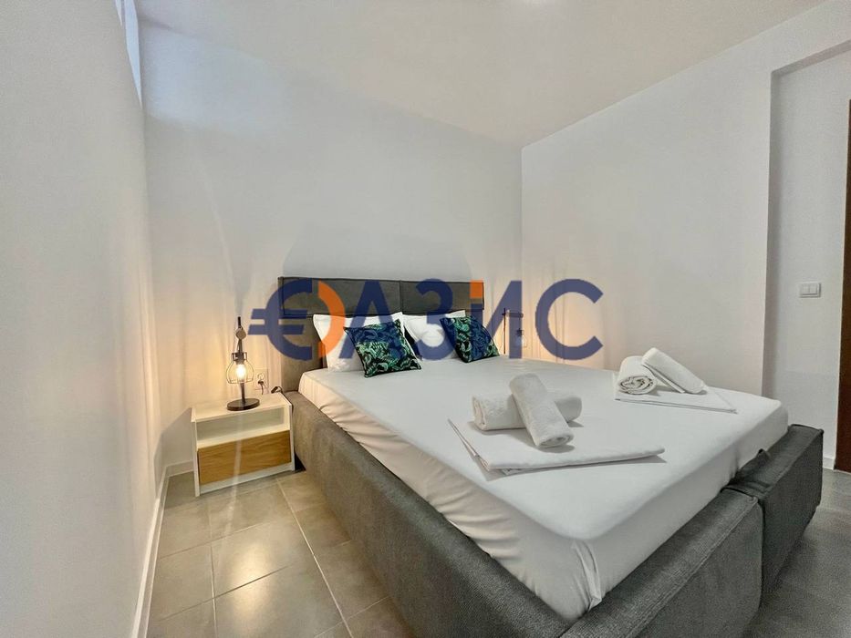 Продава се Тристаен апартамент в Свети Влас - 82 кв.м за 1074 €/кв.м - Снимка #1