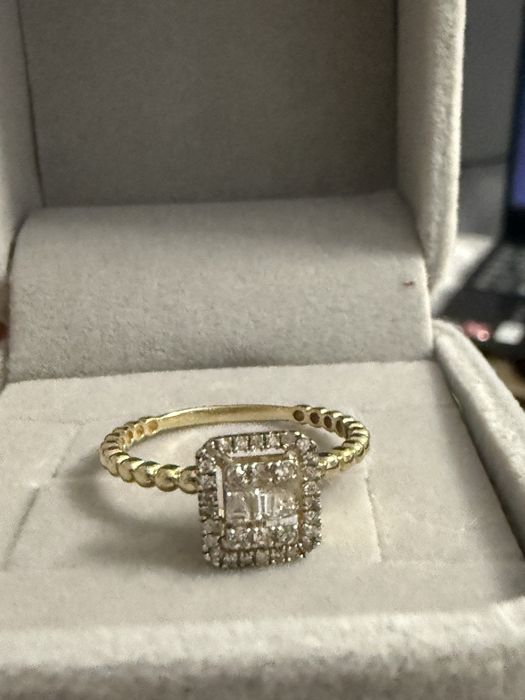 Бриллиантовое кольцо