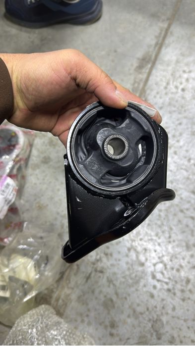 Подушки двигателя