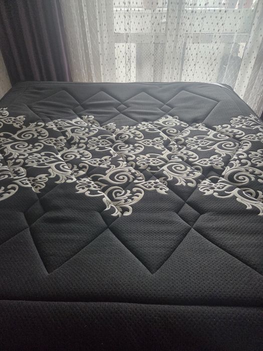 Матрас в отличном состоянии