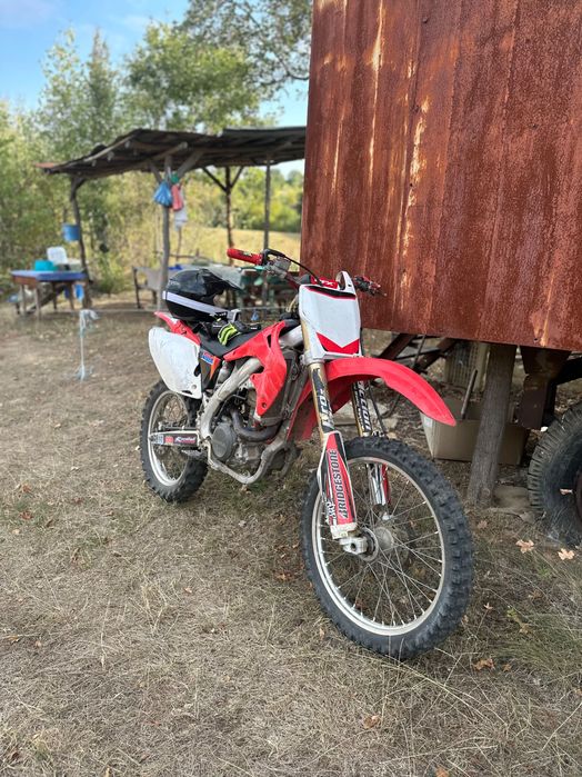 Honda CRF 450 ( НА ЧАСТИ)