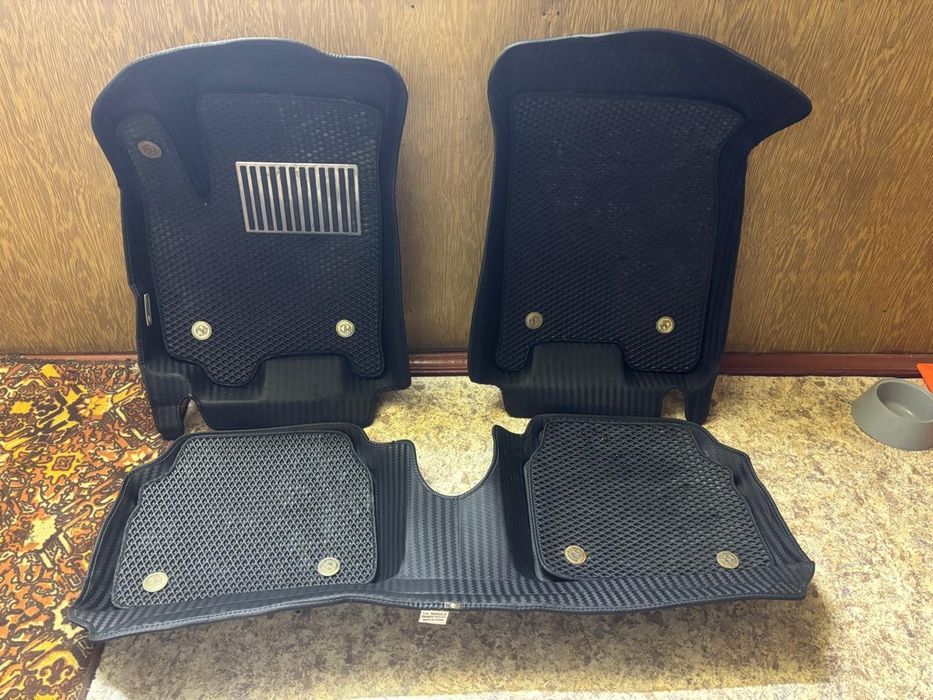 Продам полики в хорошем состоянии