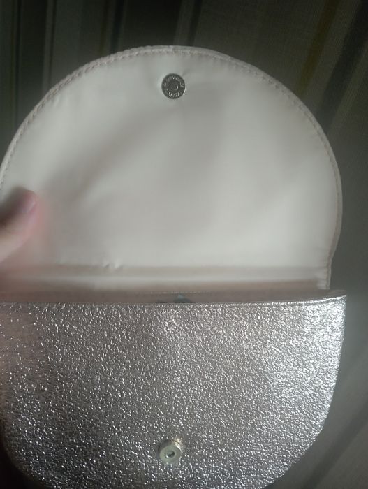 Косметичка бронзовая