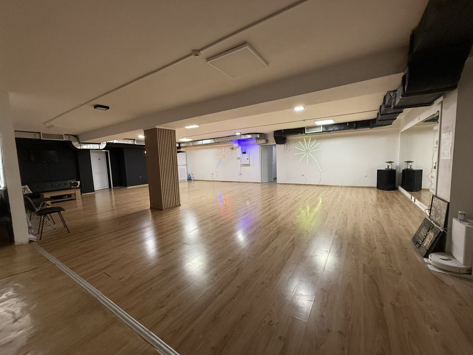 Зала за събития и тренировки