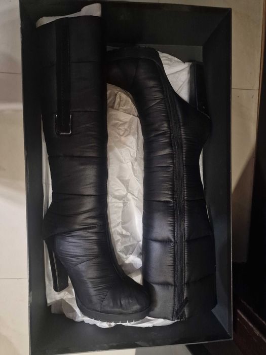 Дамски черни ботуши Calvin Klein