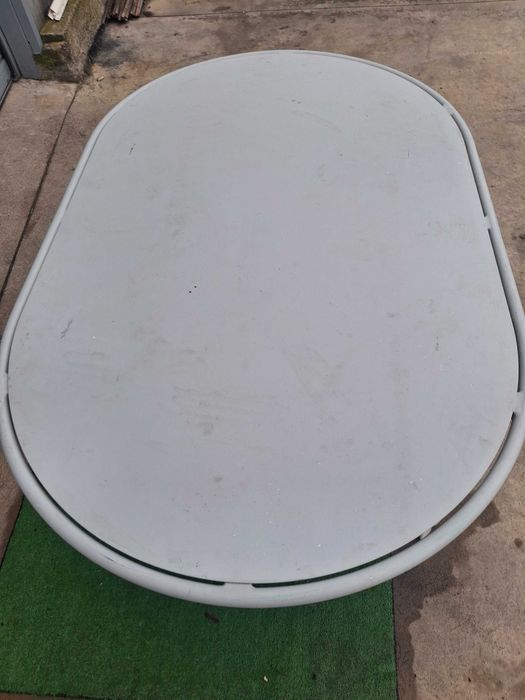 Метални маси ...