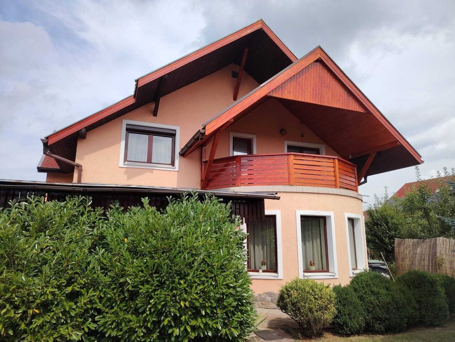 De vânzare CASA  Individuală, în sat  Livezeni.