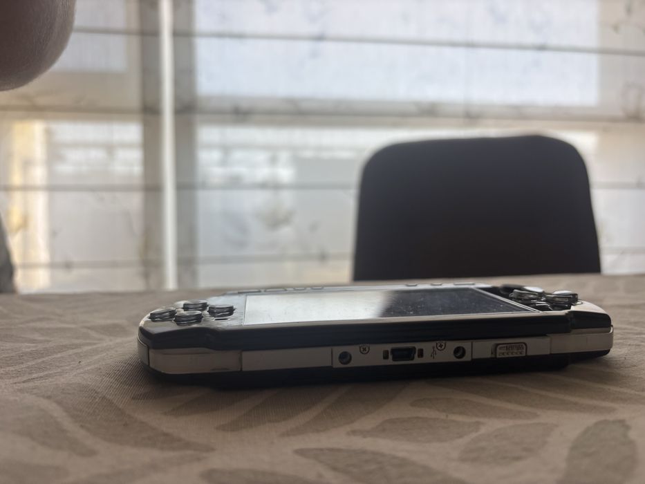PSP 2000.
