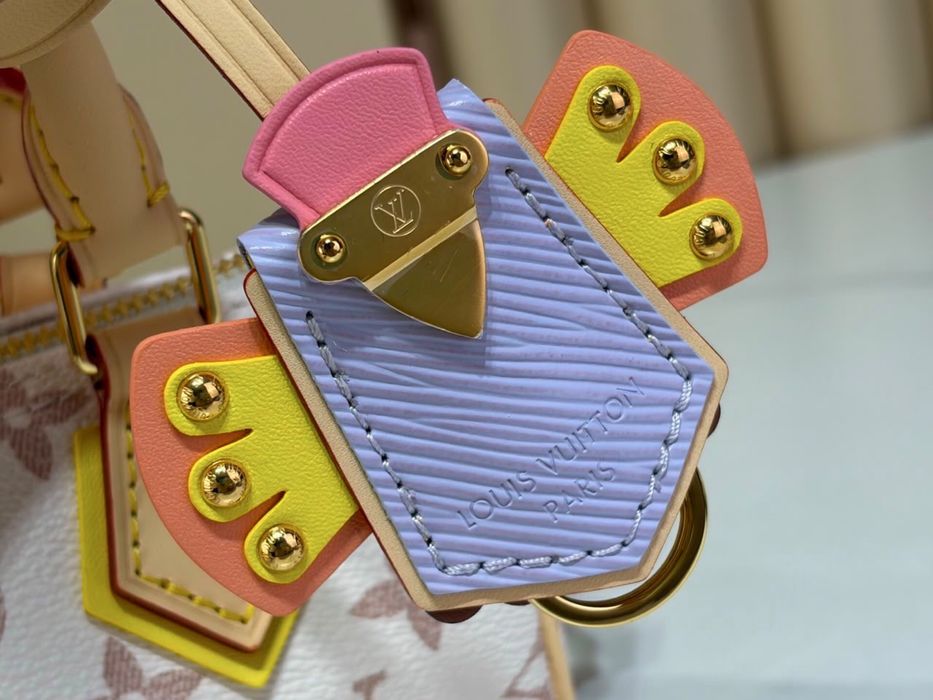 Louis Vuitton модел 2026