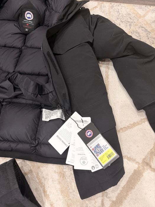 Канада гус пуховик оригинал новая