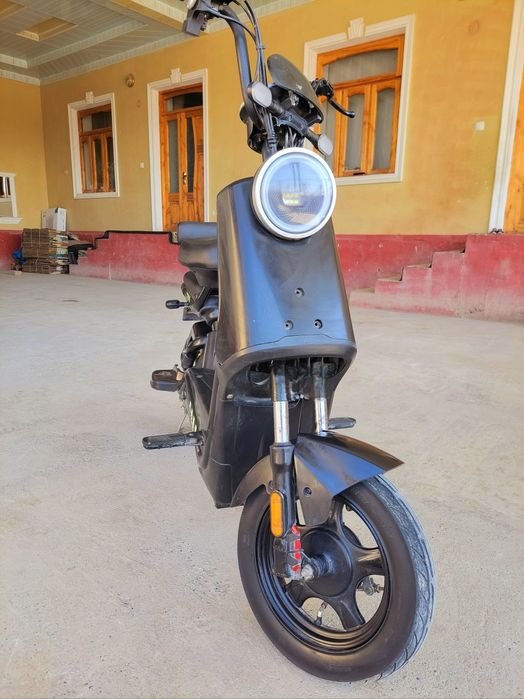 Skuter sotiladi naqtga