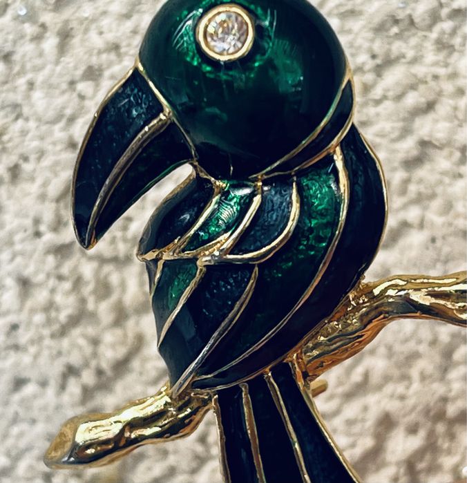 Супер модерна брошка Германия