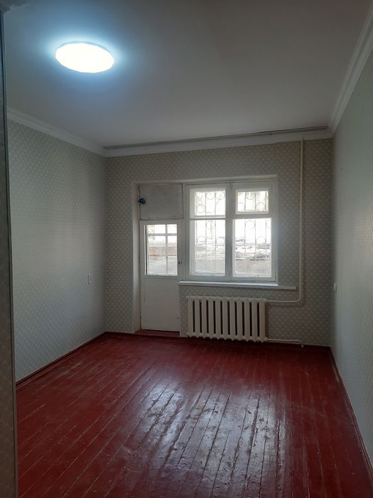 Срочно продаётся на Бадамзаре 1/2/4 бывщая общежития с капитальном рем