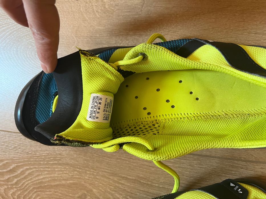 Vand incaltaminte Adidas barbati