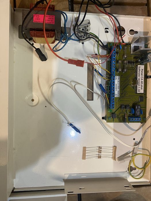 Алармена система TeleTek CA 60 Plus + клавиатура и сирена