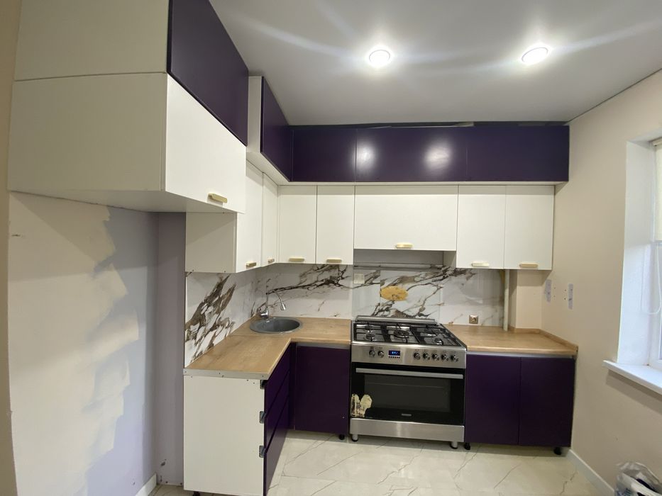 Продаеться кухонный гарнитур