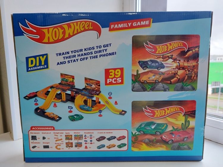 Комплект Писта Hot Wheel 39 части с 2 колички