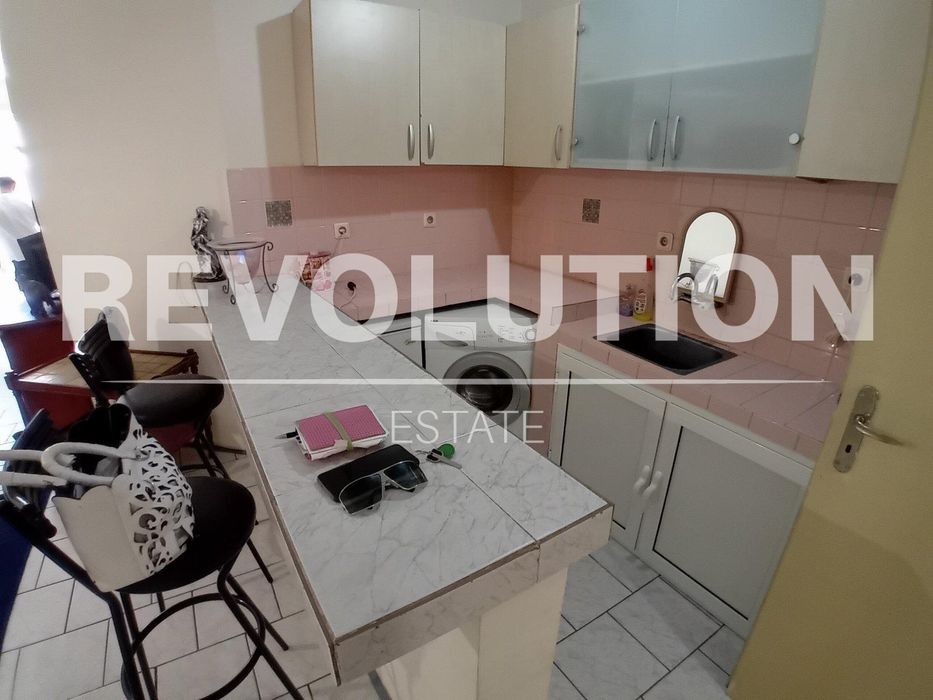 Дава се под наем Едностаен апартамент в Пловдив, Център - 55 кв.м за 315 € - Снимка #1