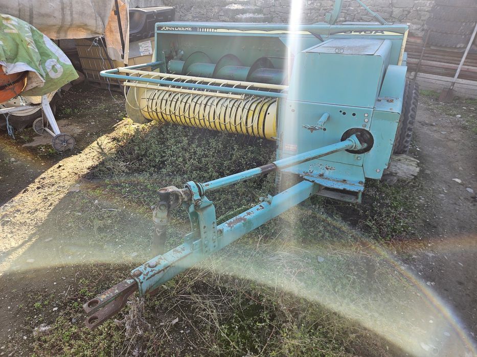 Балировачка John Deere