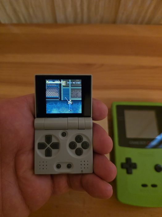 Funkey S ултра мини игрова конзола