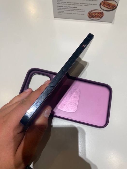 Продам айфон(iphone)