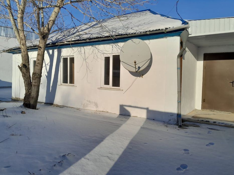 Частный дом  полублагоустроенный