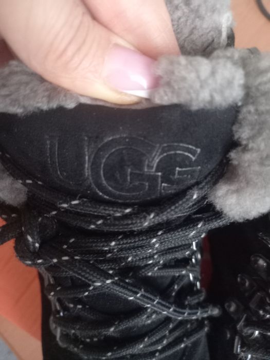 Продам Ботинки уги 37р