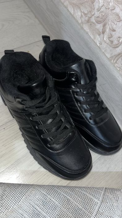 Обувь красовки зимние 39