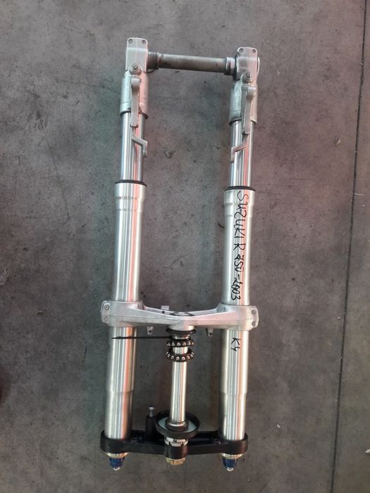 Предници за мотоциклети Сузуки , Хонда, Ямаха ,Кавазаки -Втора у-ба.