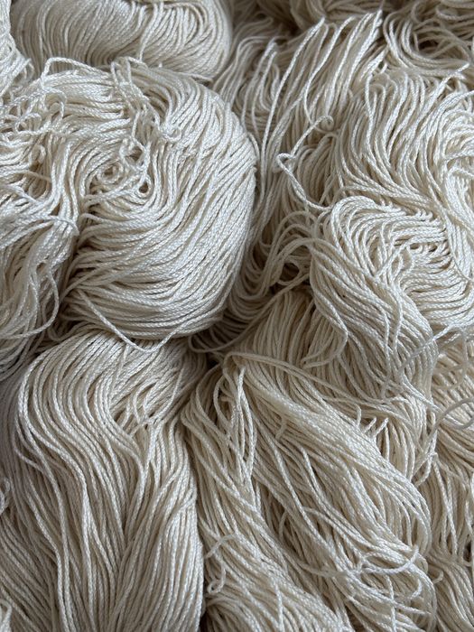 Конци за плетене макраме екрю, памучно тире, полиамидна коприна и др.